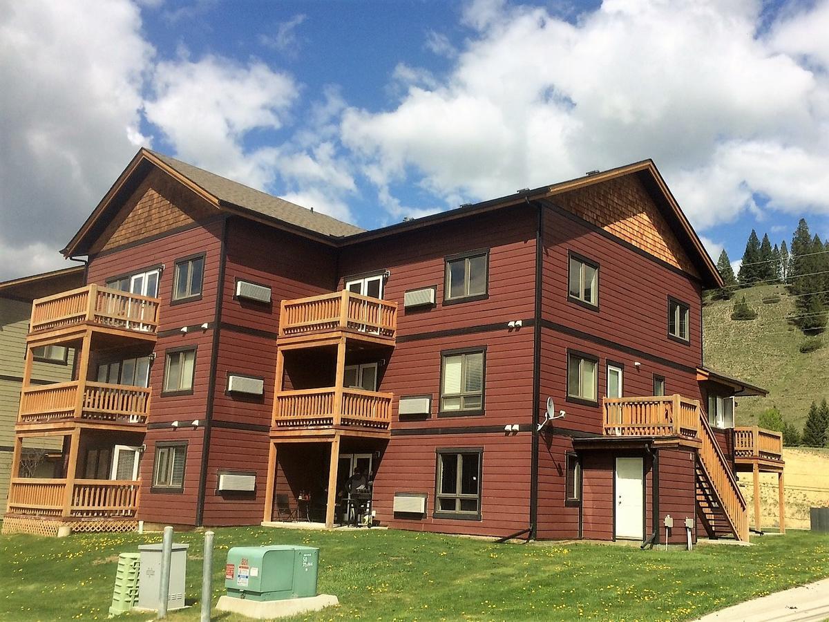 Copperhorn Apartment Radium Hot Springs Exterior foto